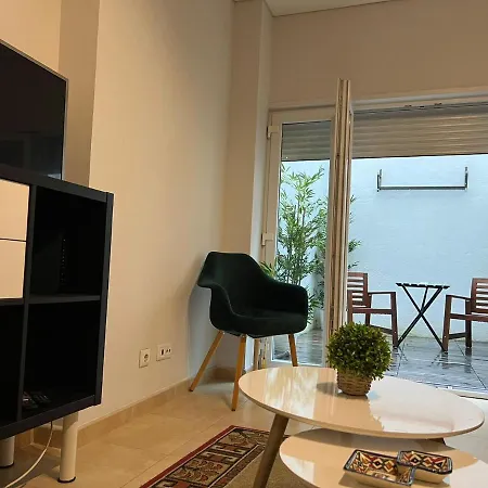 Amazing Apolonia * リスボン